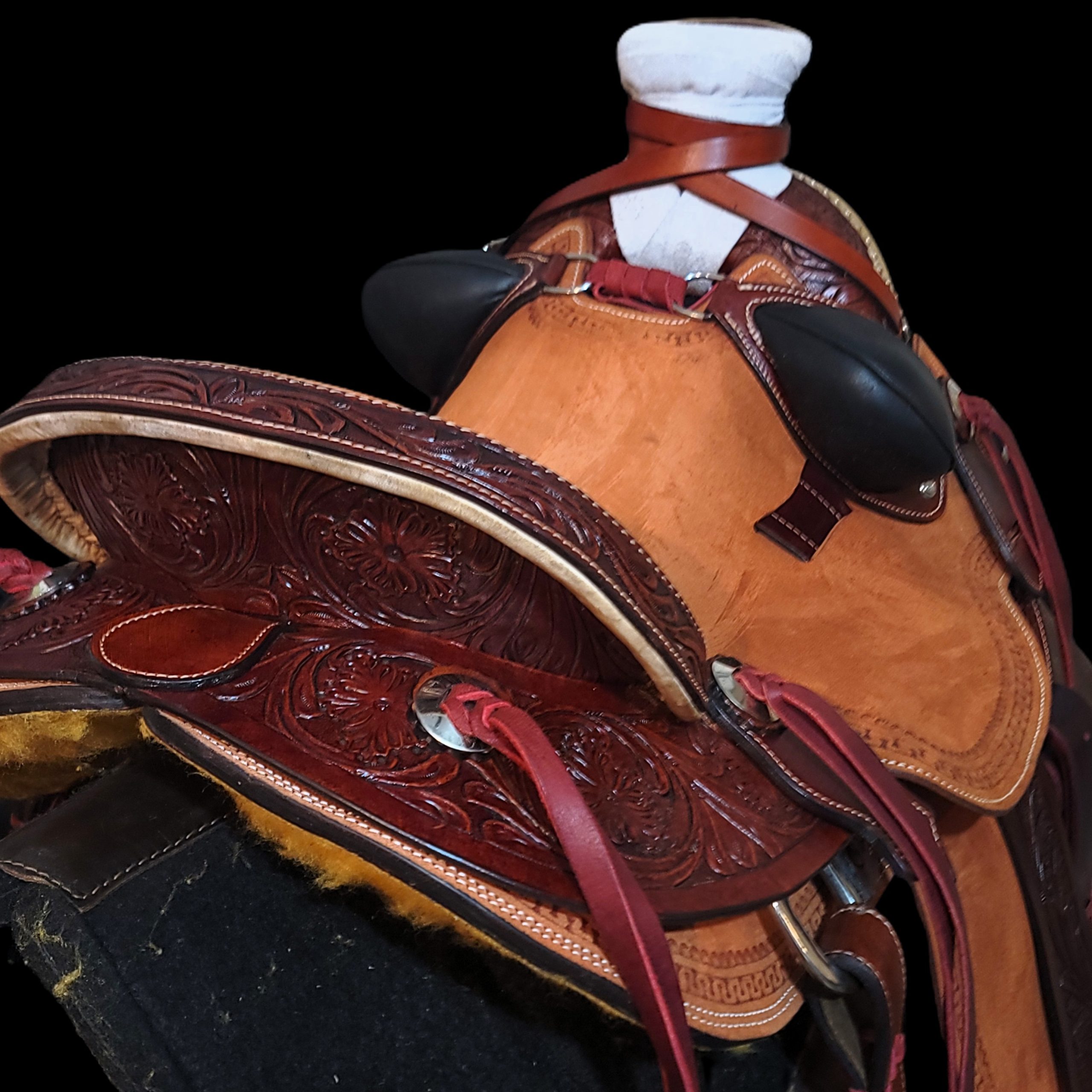 Wade - Model 1043 - Summer Sale - Image 2