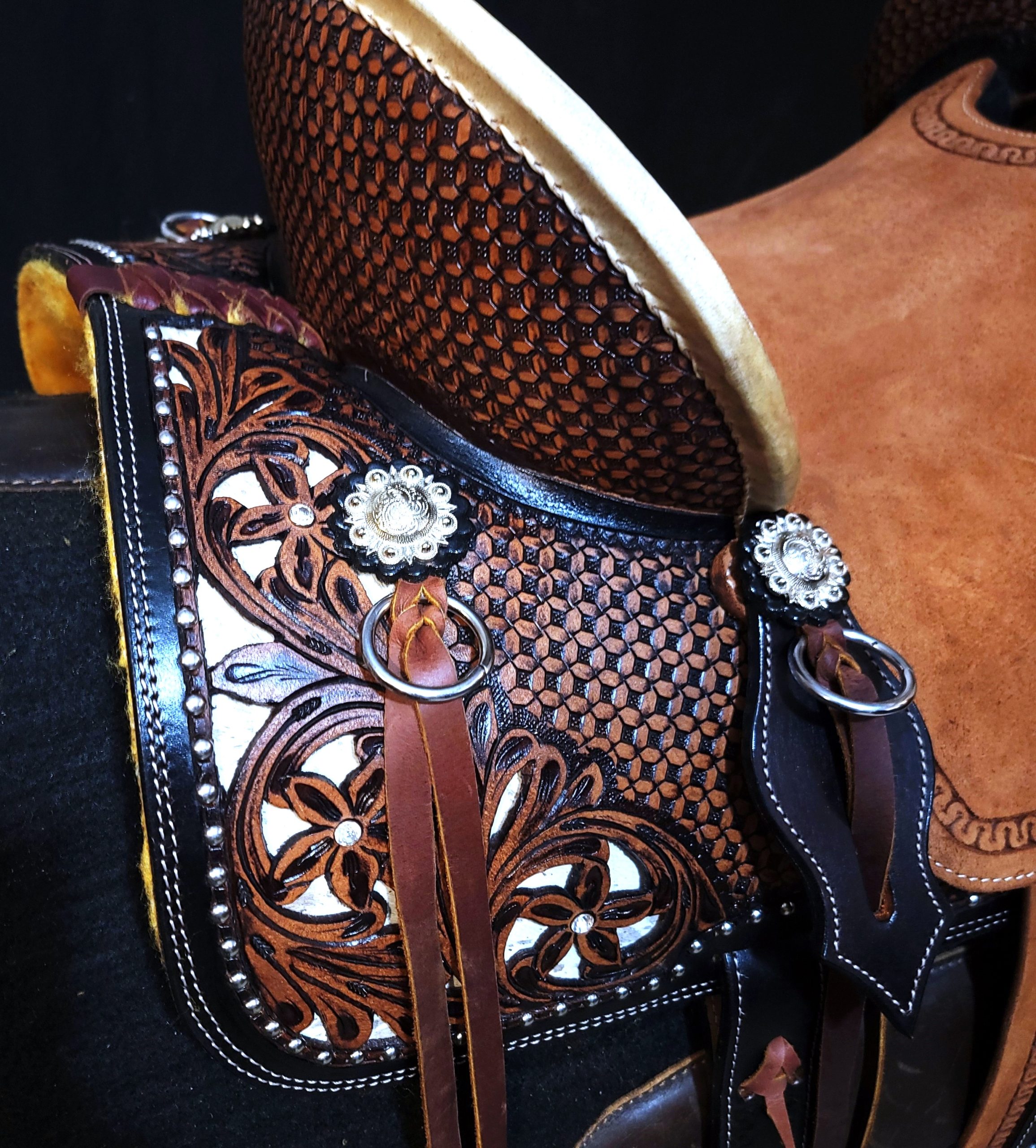 16" Barrel Saddle - IN STOCK - Image 3